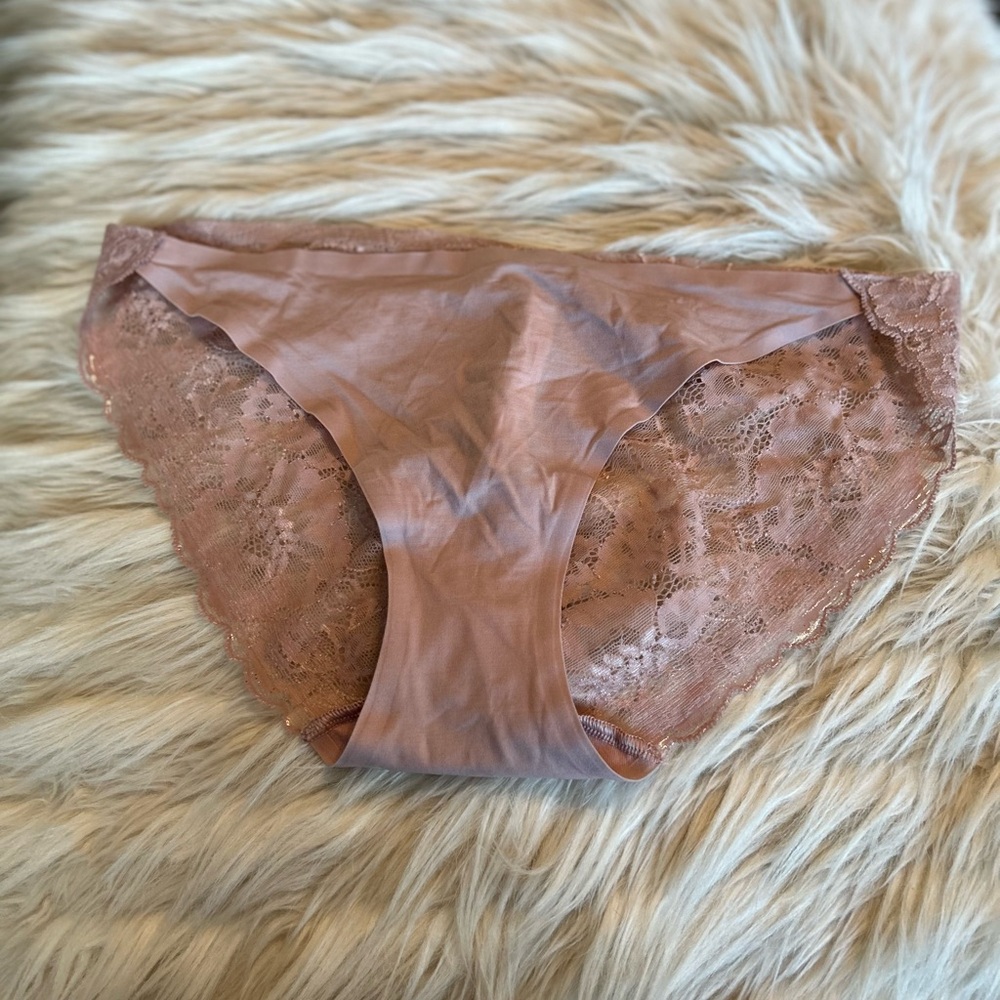 NWT Soma Women’s Vanishing Edge Lace Back Bikini Panty, Size L